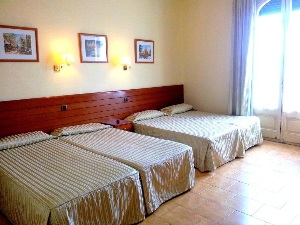 Hotel Toledano Ramblas Barcelona Habitación foto